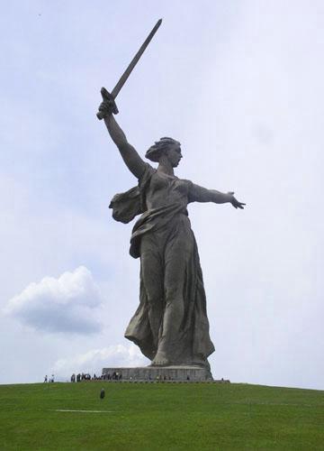 La statue de la Mère Patrie